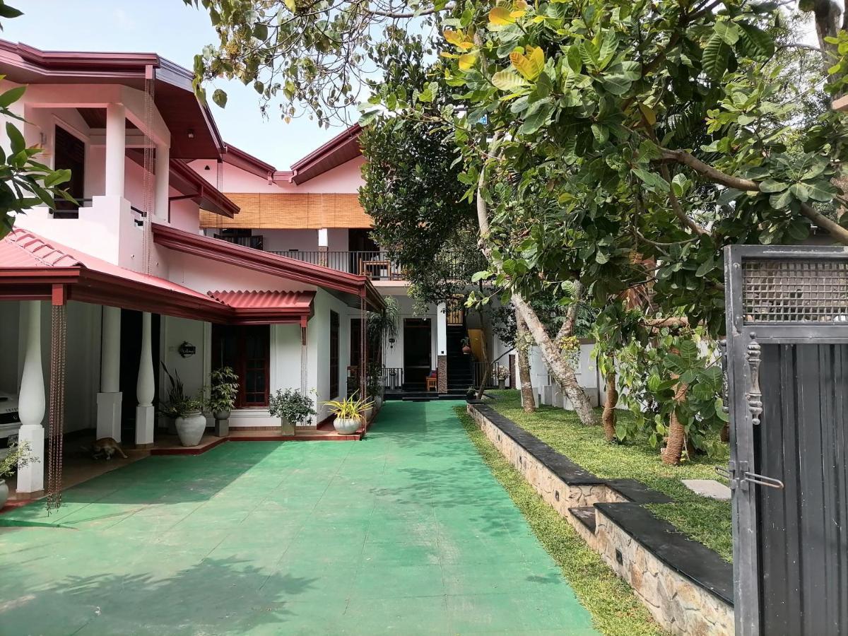 Ceylonima Home Stay Anuradhapura Ngoại thất bức ảnh