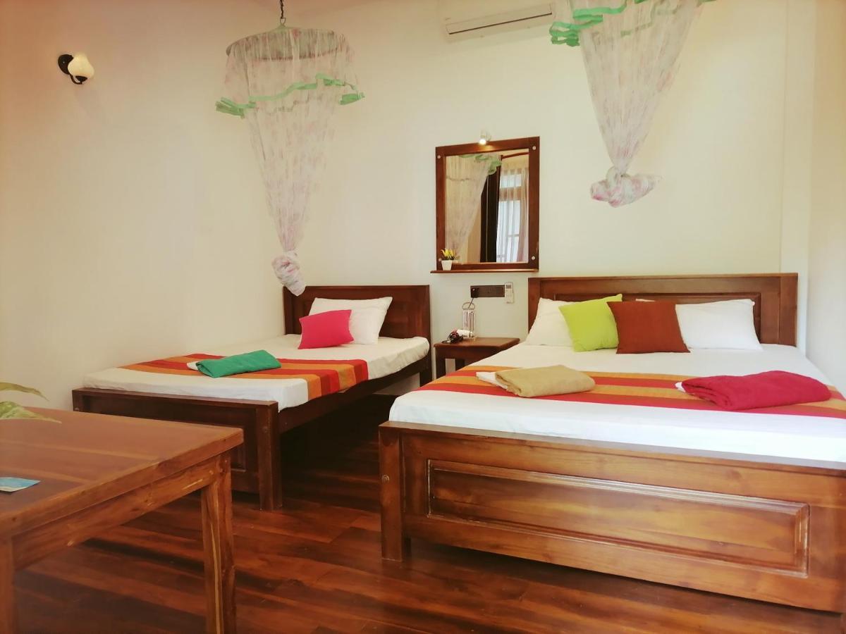 Ceylonima Home Stay Anuradhapura Ngoại thất bức ảnh