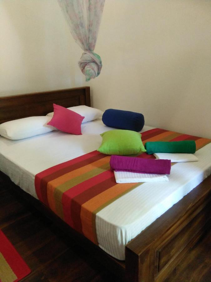 Ceylonima Home Stay Anuradhapura Ngoại thất bức ảnh